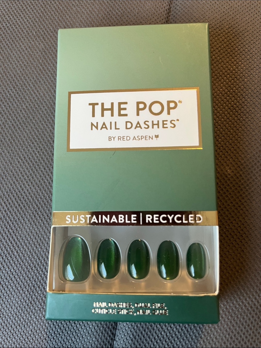 The Pop Nail Dashes Press-On Nails by Red Aspen — In The Billiards Room, Brady